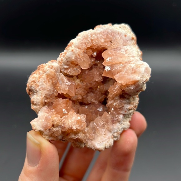 Extra High Quality Pink Amethyst Geode - Picture 1 of 4